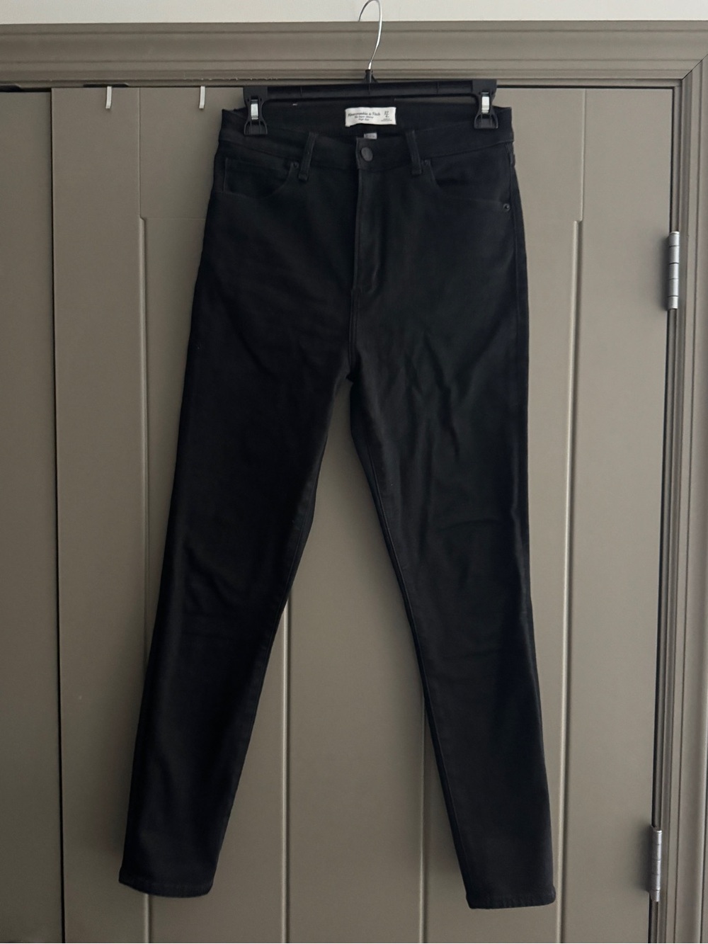 Abercrombie & Fitch Black Curve Love High-Rise Skinny Jeans - Size 4
